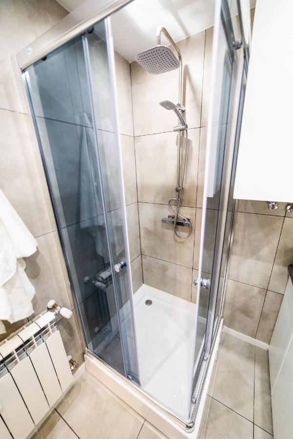 Pozytywny Apartament Przy Rynku Racibórz Exterior foto